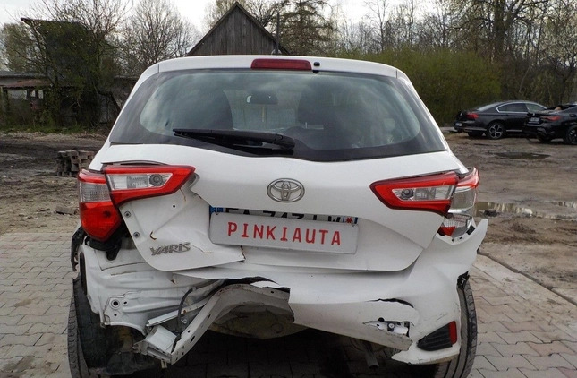 Toyota Yaris cena 24900 przebieg: 53685, rok produkcji 2018 z Skała małe 301